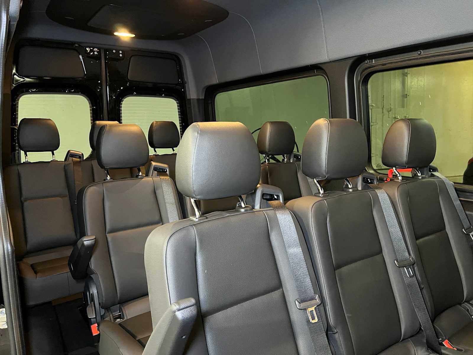 2025 Mercedes-Benz Sprinter 2500 Standard Roof I4 Diesel 144" RWD