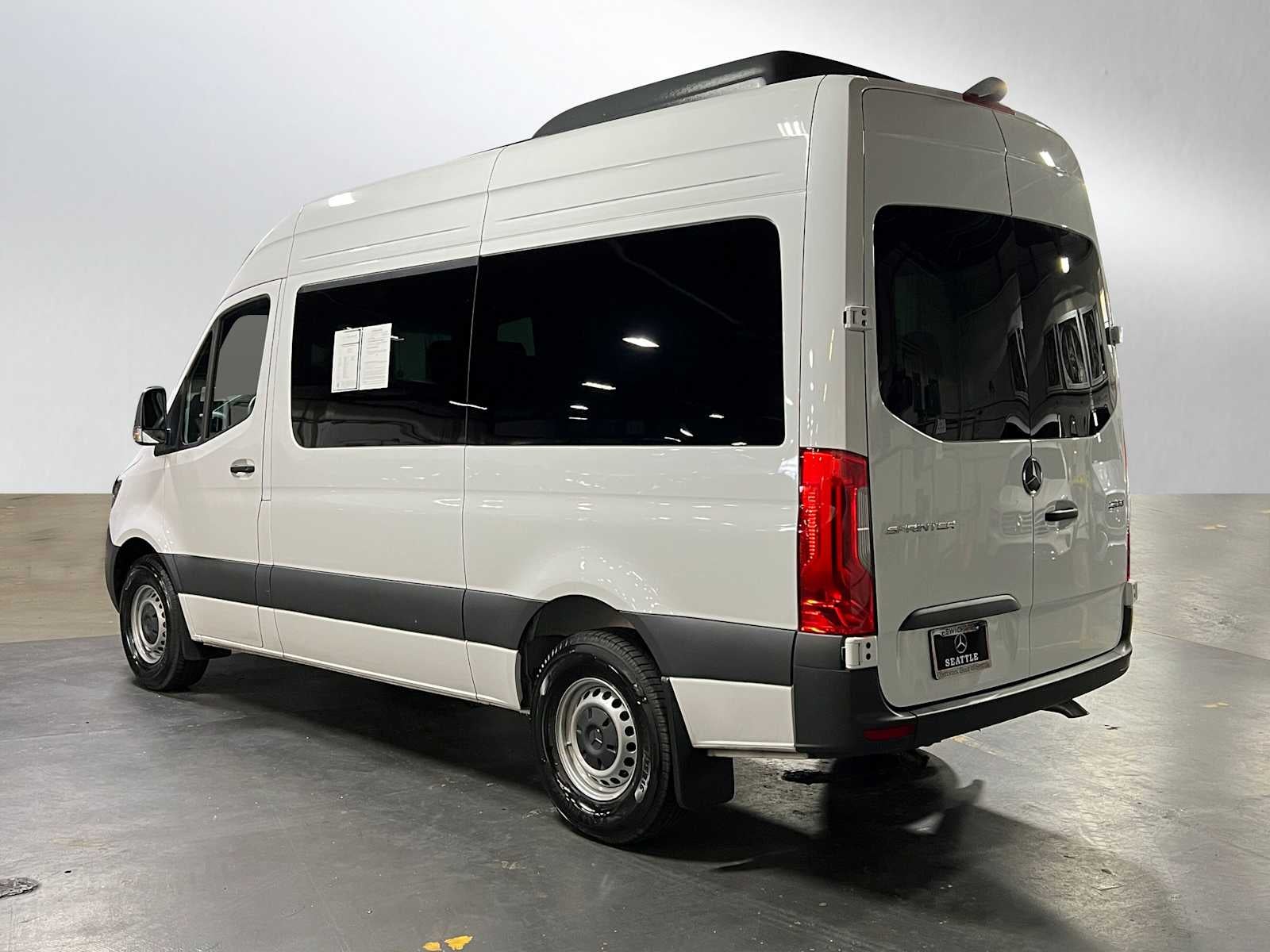 2024 Mercedes-Benz Sprinter 2500 Standard Roof I4 Diesel 144" RWD