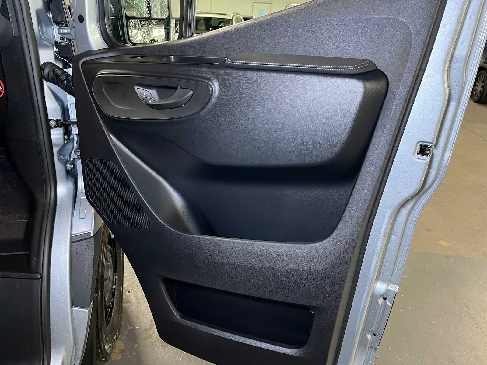 2025 Mercedes-Benz Sprinter 2500 Standard Roof I4 Diesel HO 144" RWD