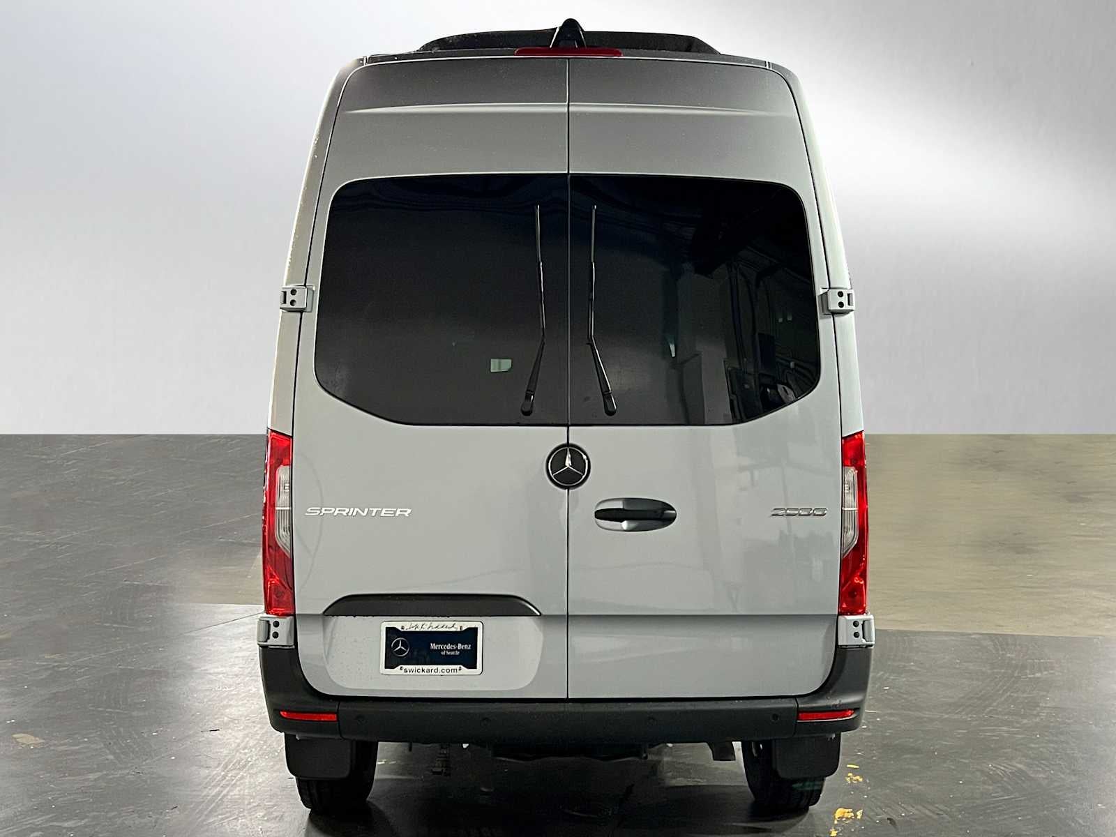 2025 Mercedes-Benz Sprinter 2500 Standard Roof I4 Diesel HO 144" RWD