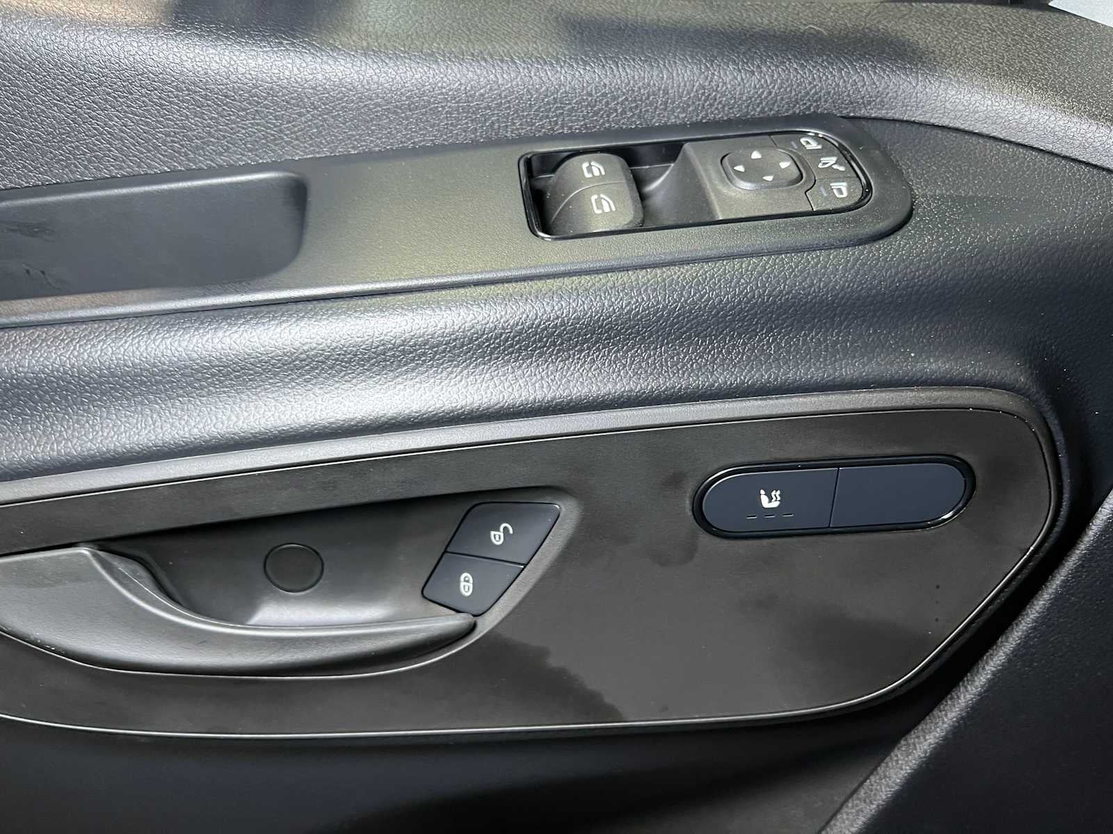 2025 Mercedes-Benz Sprinter 2500 Standard Roof I4 Diesel HO 144" RWD