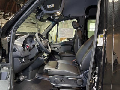 2025 Mercedes-Benz Sprinter 2500 Standard Roof I4 Diesel HO 144" RWD