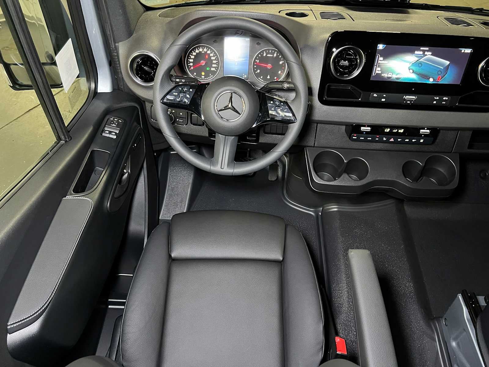 2025 Mercedes-Benz Sprinter 2500 Standard Roof I4 Diesel HO 144" RWD