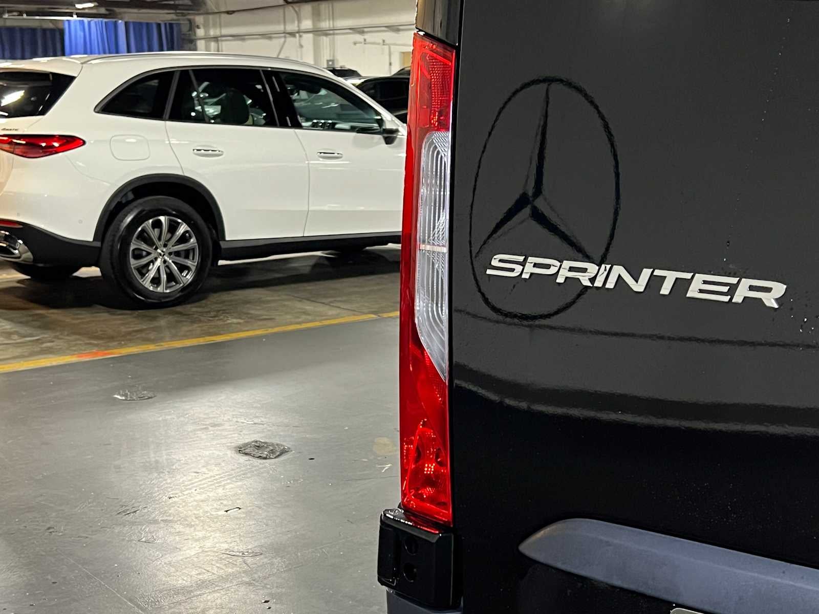 2025 Mercedes-Benz Sprinter 2500 Standard Roof I4 Diesel HO 144" RWD