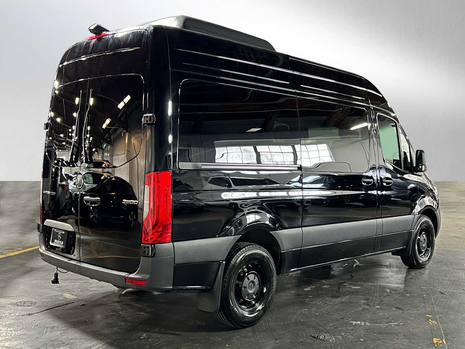 2025 Mercedes-Benz Sprinter 2500 Standard Roof I4 Diesel HO 144" RWD