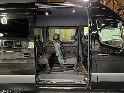 2025 Mercedes-Benz Sprinter 2500 Standard Roof I4 Diesel HO 144" RWD