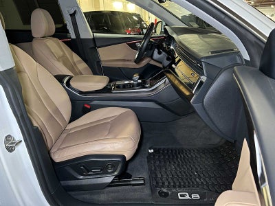 2022 Audi Q8 Prestige