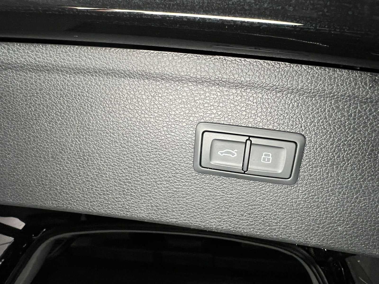 2024 Audi Q5 S line Premium