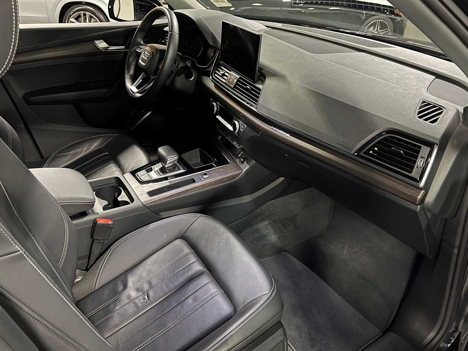 2023 Audi Q5 S line Premium