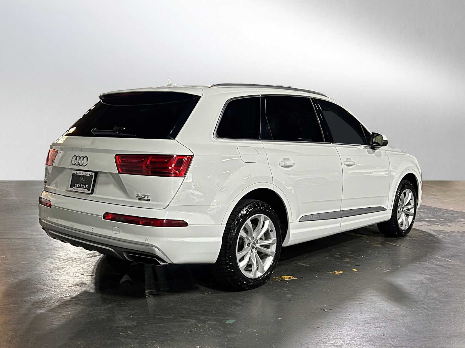 2017 Audi Q7 Premium Plus