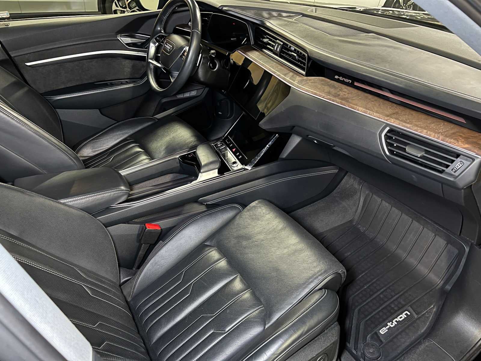 2019 Audi e-tron Prestige