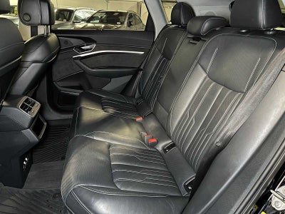 2019 Audi e-tron Prestige
