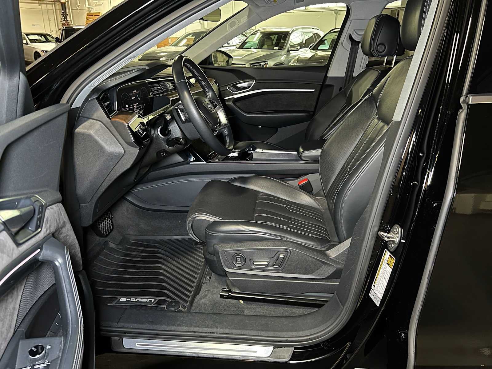 2019 Audi e-tron Prestige