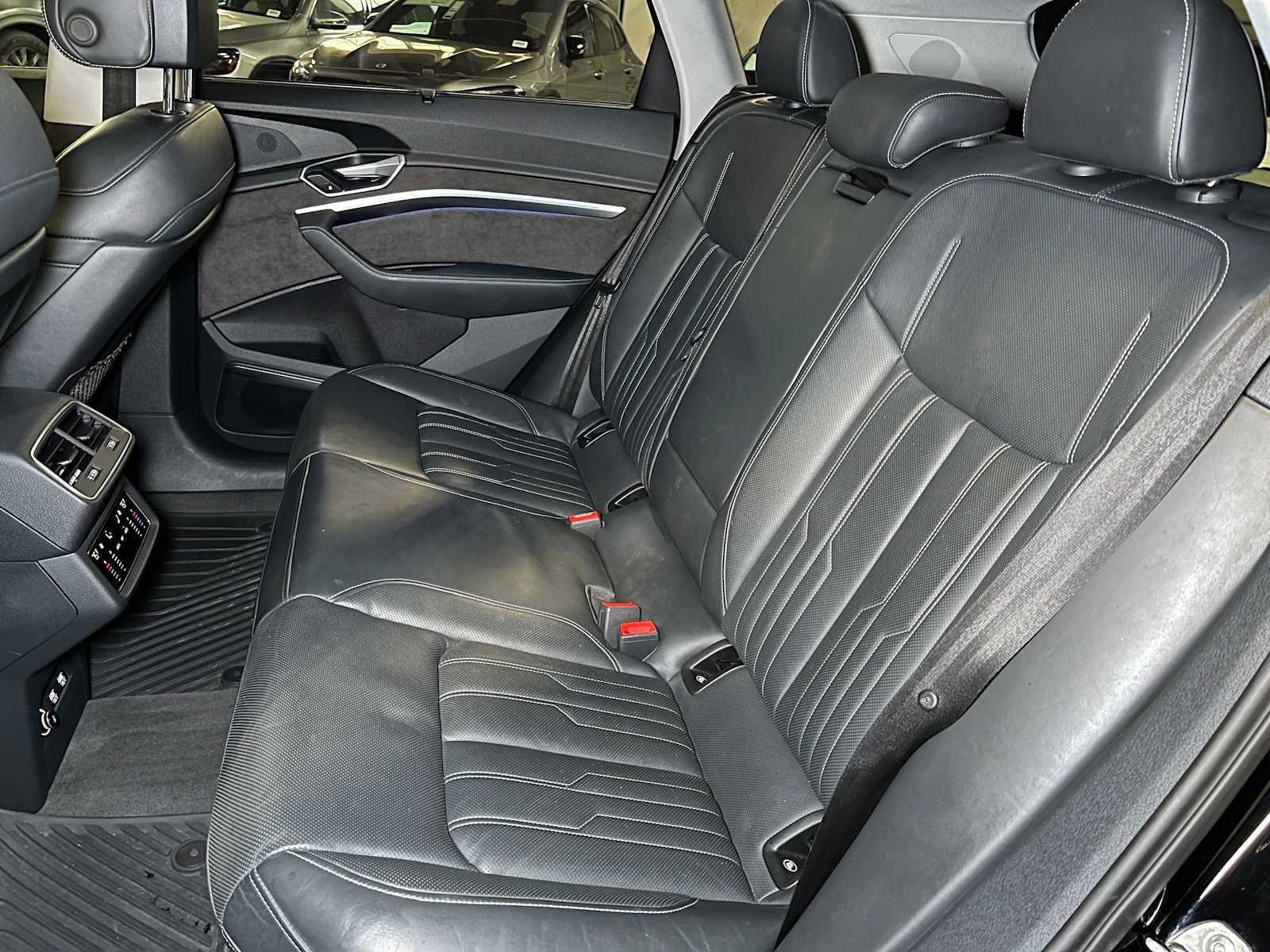 2019 Audi e-tron Prestige