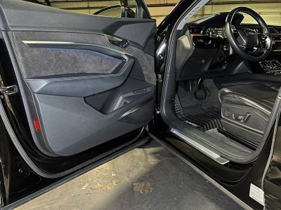 2019 Audi e-tron Prestige
