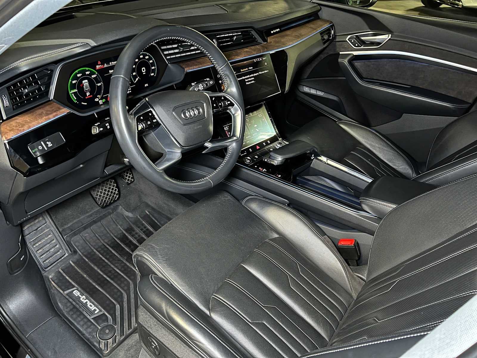 2019 Audi e-tron Prestige
