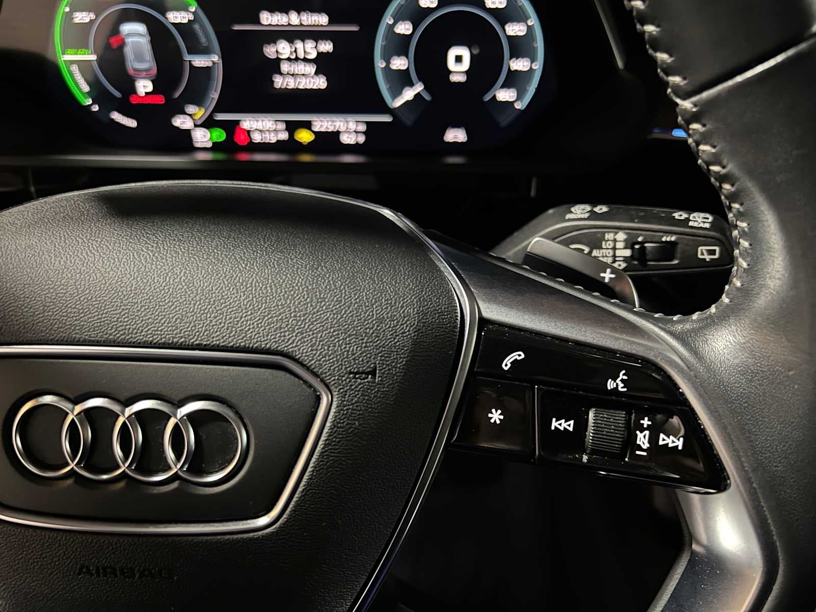 2019 Audi e-tron Prestige