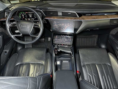 2019 Audi e-tron Prestige