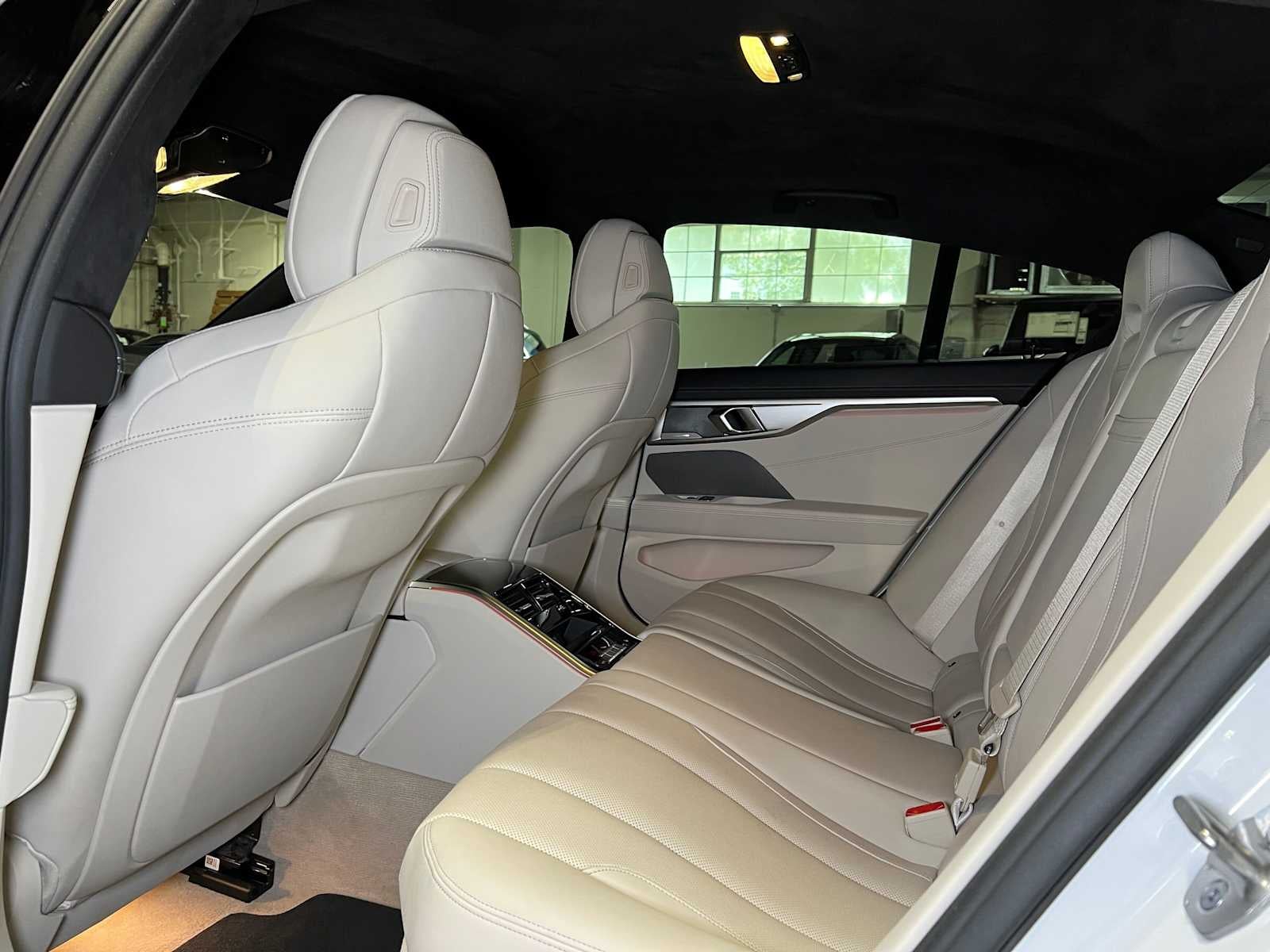 2022 BMW M850i xDrive M850i