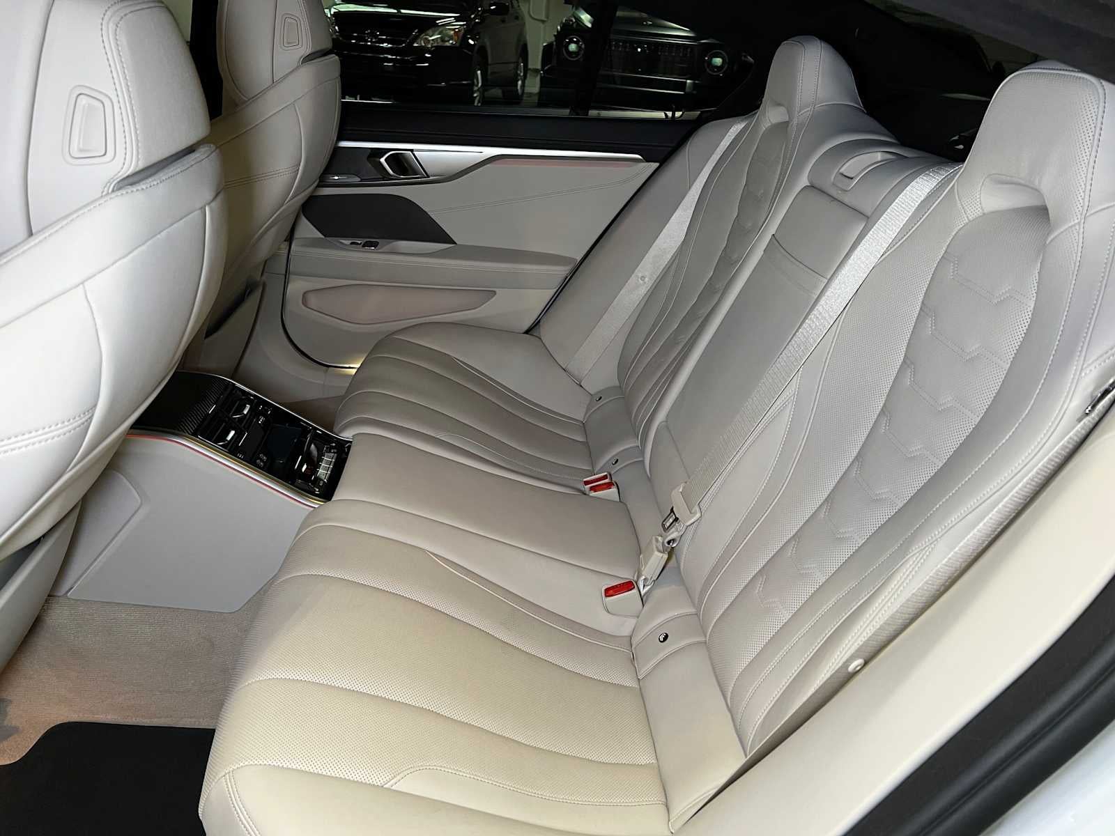 2022 BMW M850i xDrive M850i