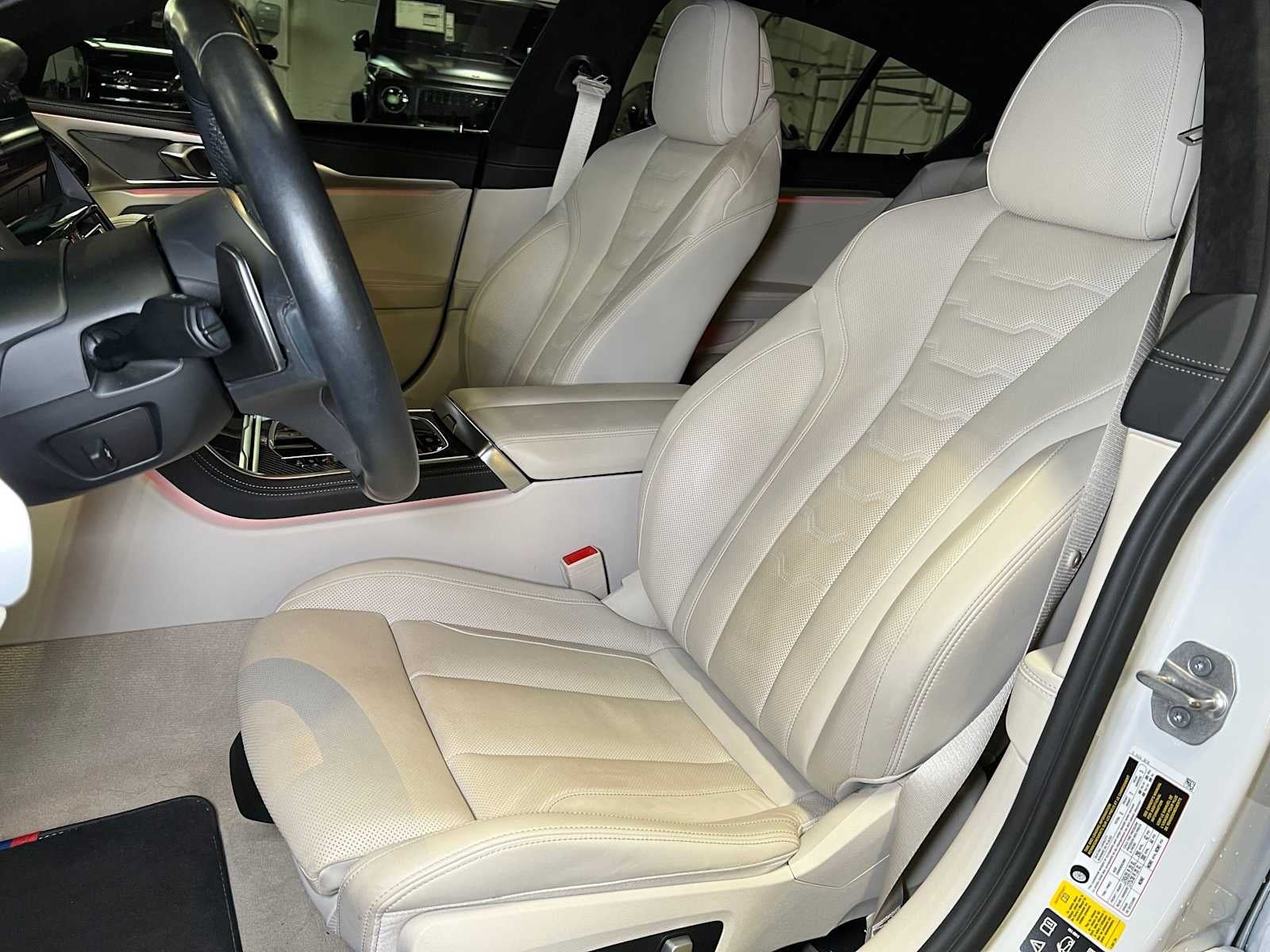 2022 BMW M850i xDrive M850i