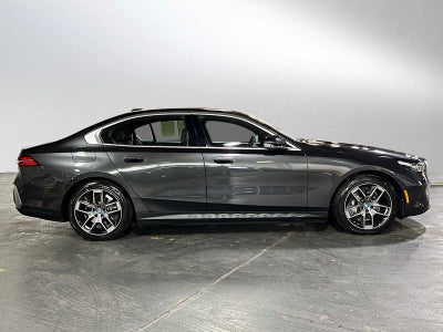 2025 BMW i5 eDrive40