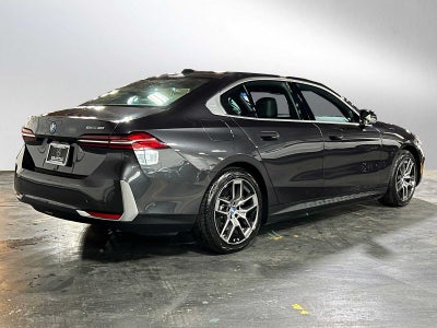 2025 BMW i5 eDrive40