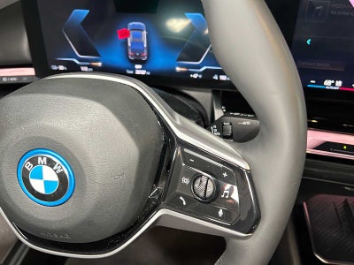 2025 BMW i5 eDrive40