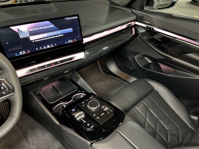 2025 BMW i5 eDrive40