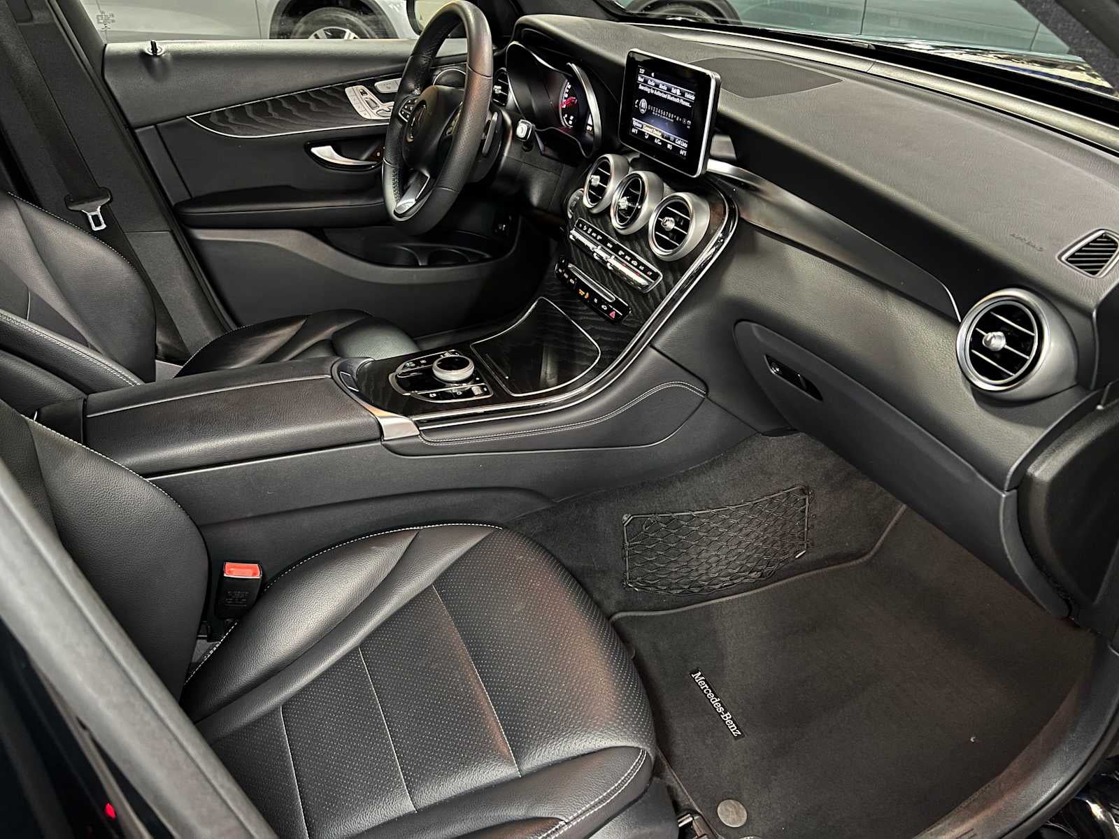 2018 Mercedes-Benz GLC 300 GLC 300