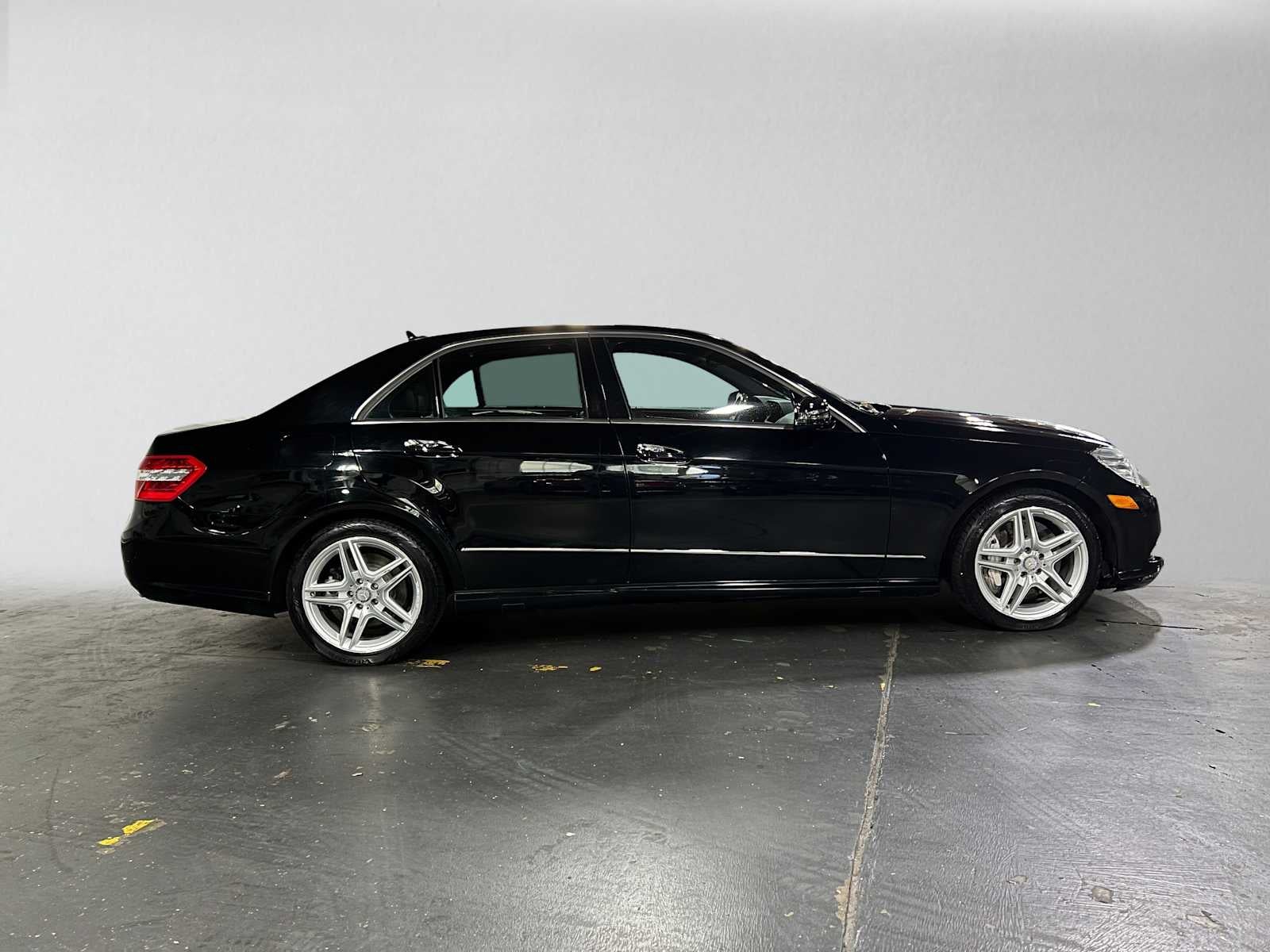 2013 Mercedes-Benz E 550 4dr Sdn 4MATIC®