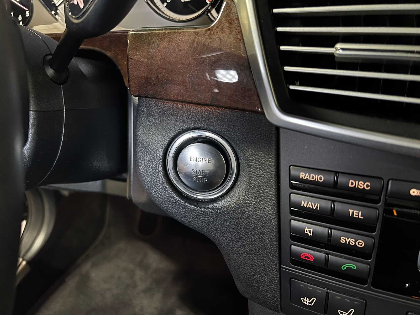 2013 Mercedes-Benz E 550 4dr Sdn 4MATIC®