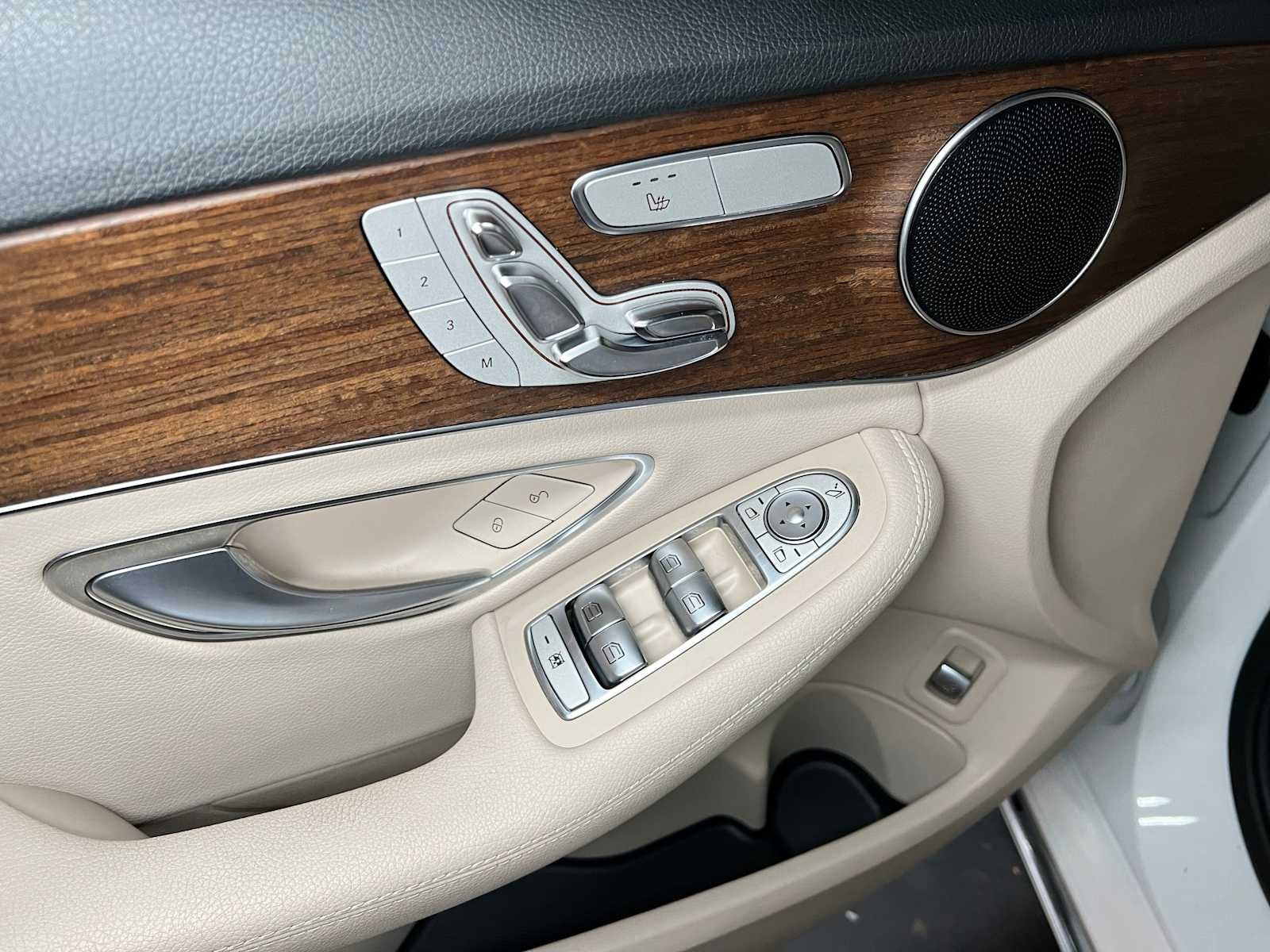2019 Mercedes-Benz C 300 Sedan