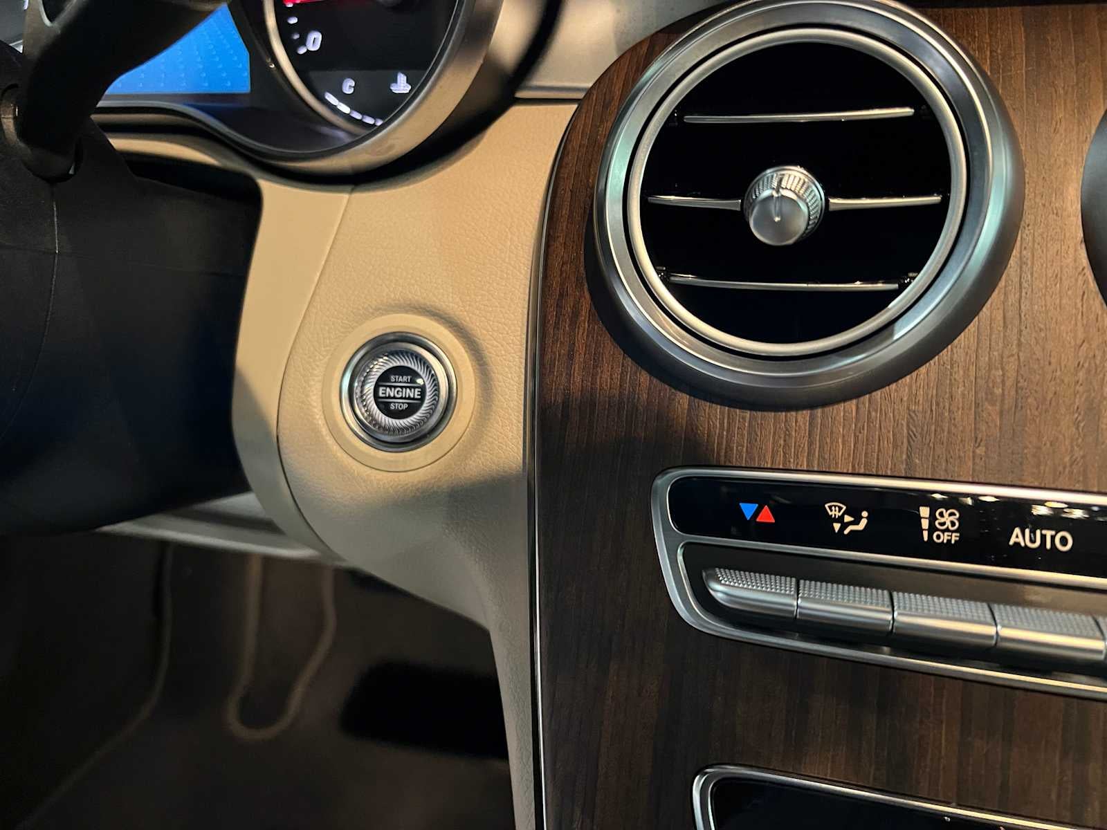 2019 Mercedes-Benz C 300 Sedan