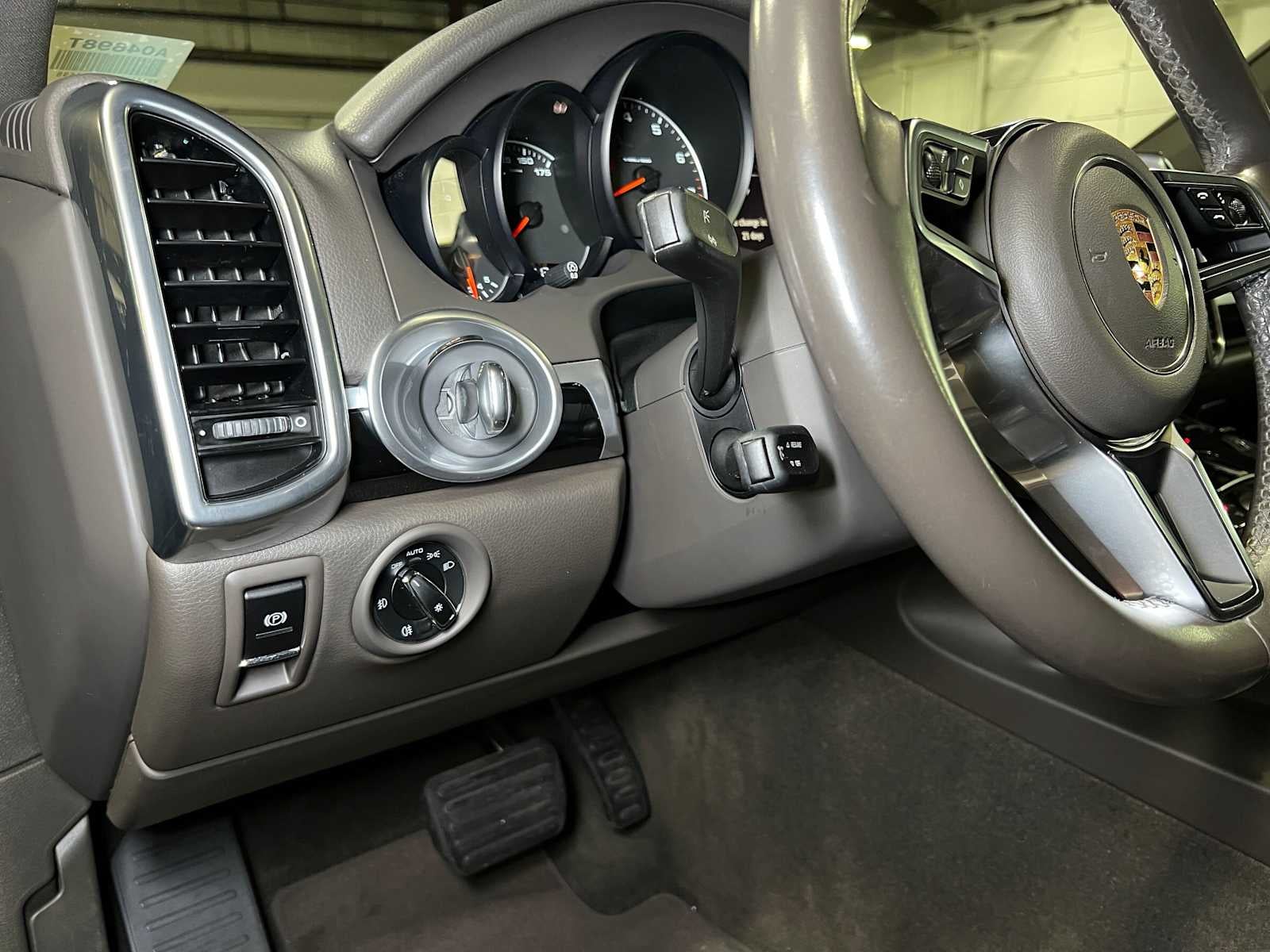 2018 Porsche Cayenne Platinum Edition