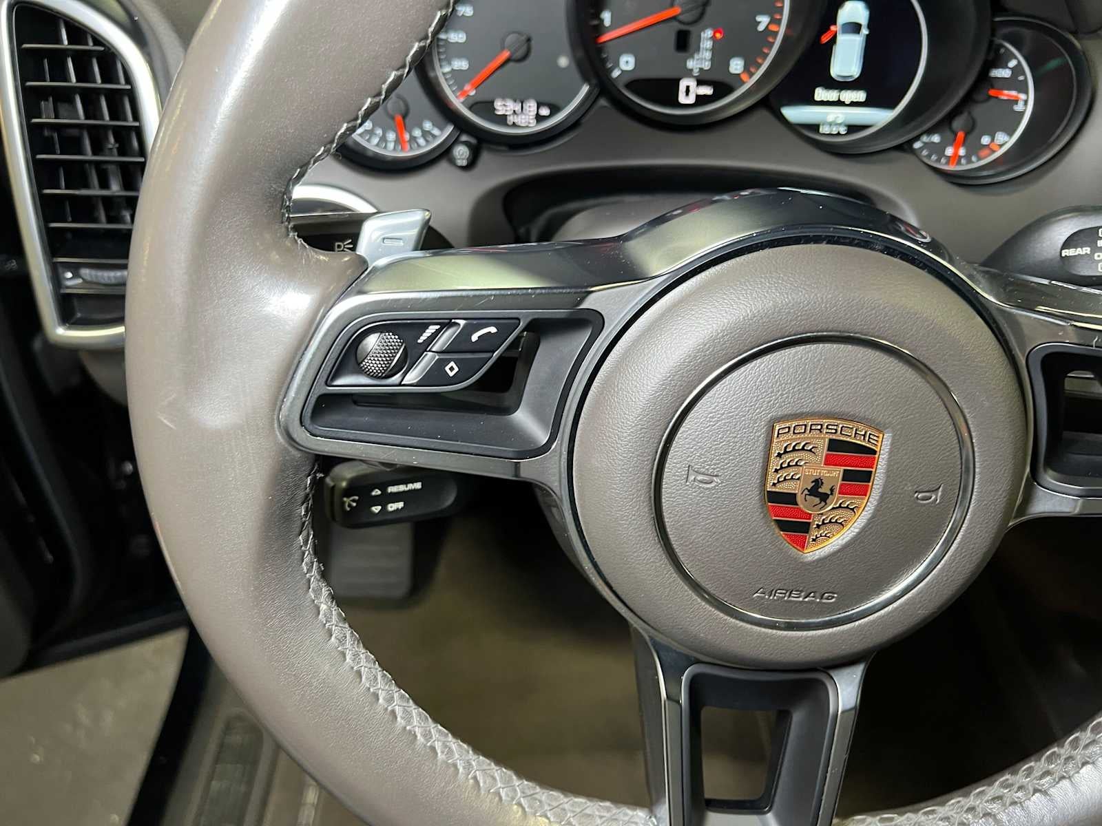 2018 Porsche Cayenne Platinum Edition