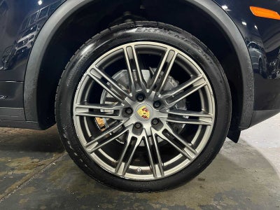 2018 Porsche Cayenne Platinum Edition