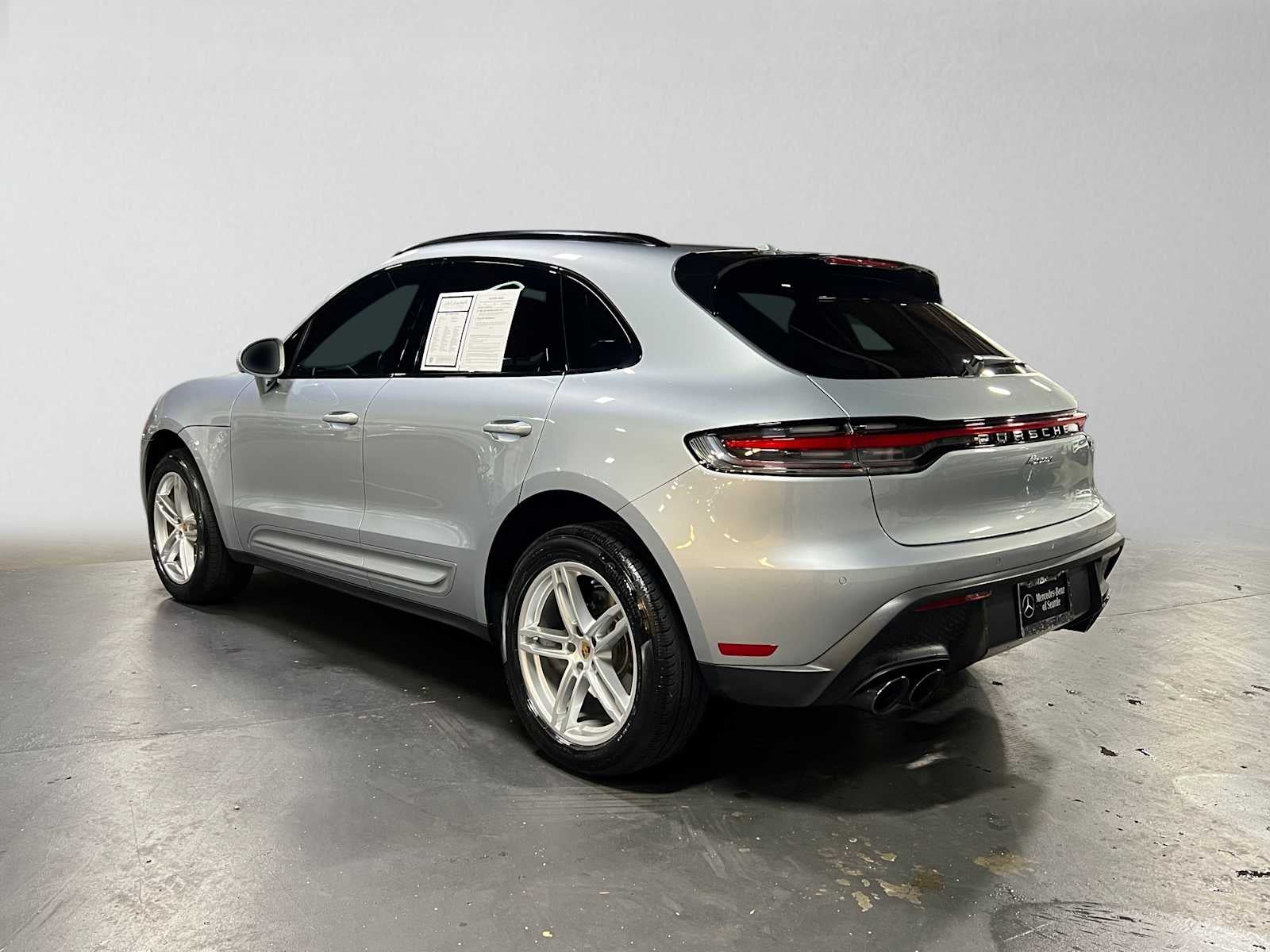 2022 Porsche Macan AWD