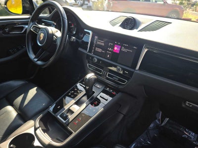2024 Porsche Macan AWD