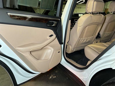 2025 Porsche Macan AWD