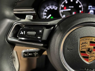 2025 Porsche Macan AWD