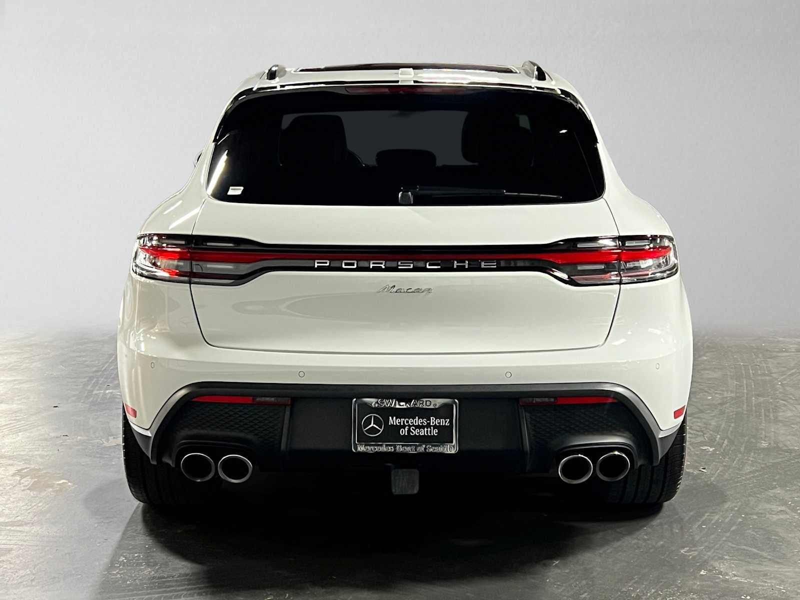 2025 Porsche Macan AWD