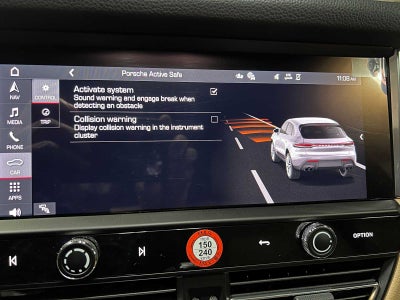 2025 Porsche Macan AWD