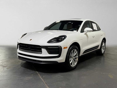 2025 Porsche Macan AWD