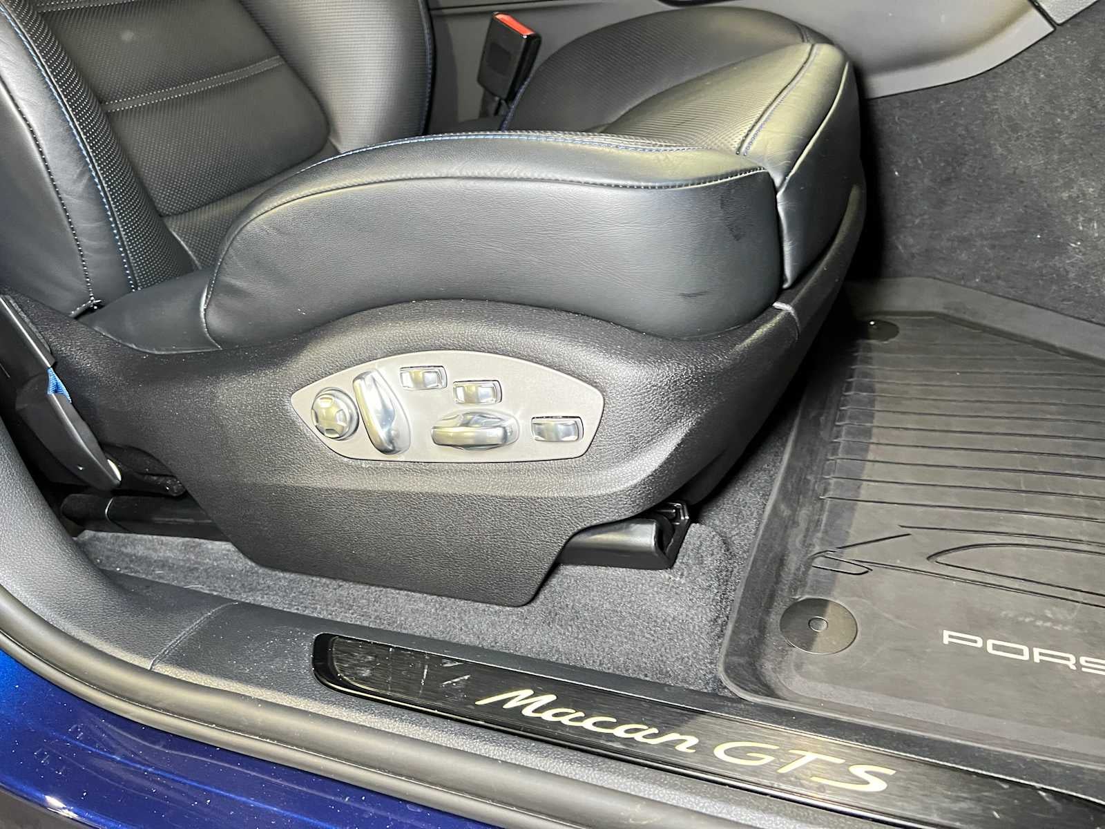 2024 Porsche Macan GTS