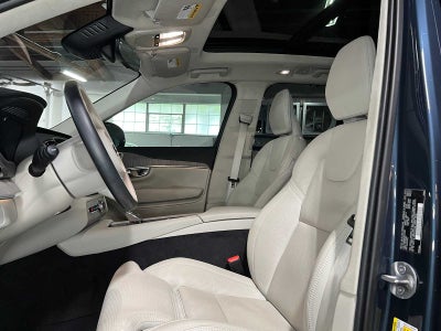 2024 Volvo XC90 Ultimate Bright Theme