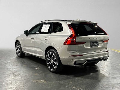 2023 Volvo XC60 Ultimate Dark Theme