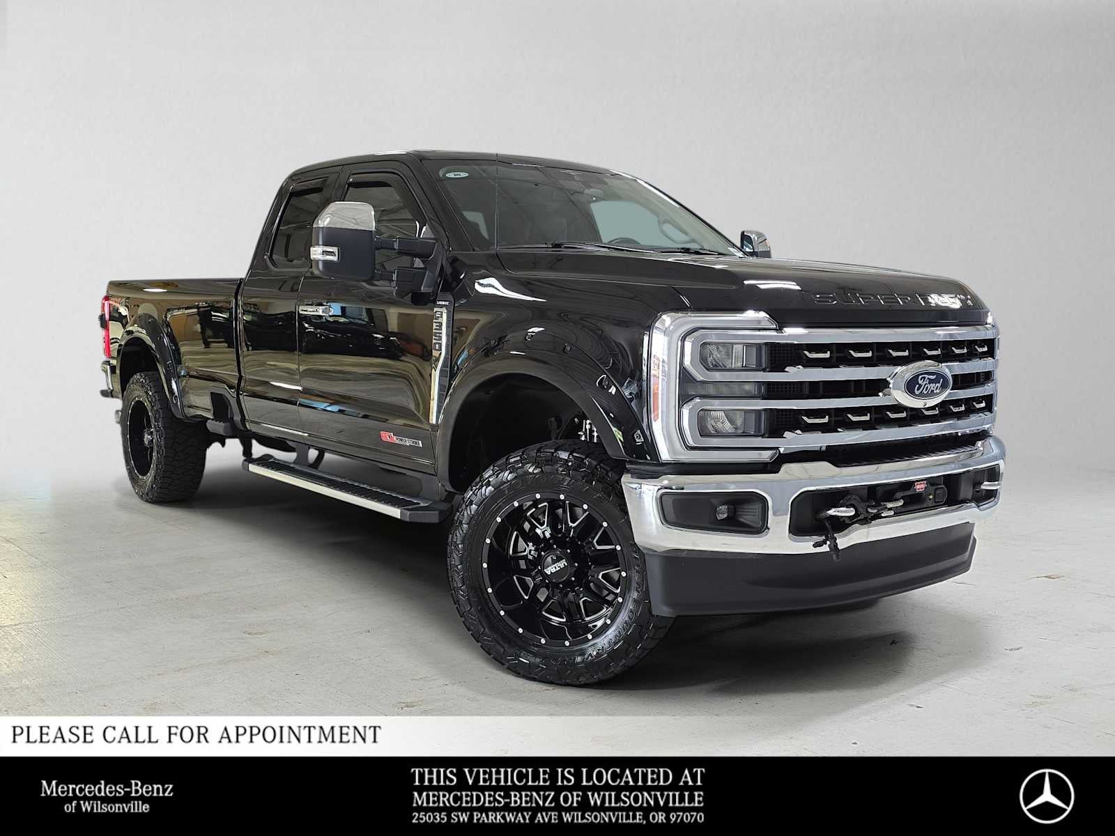 2023 Ford Super Duty F-350 SRW Pickup LARIAT