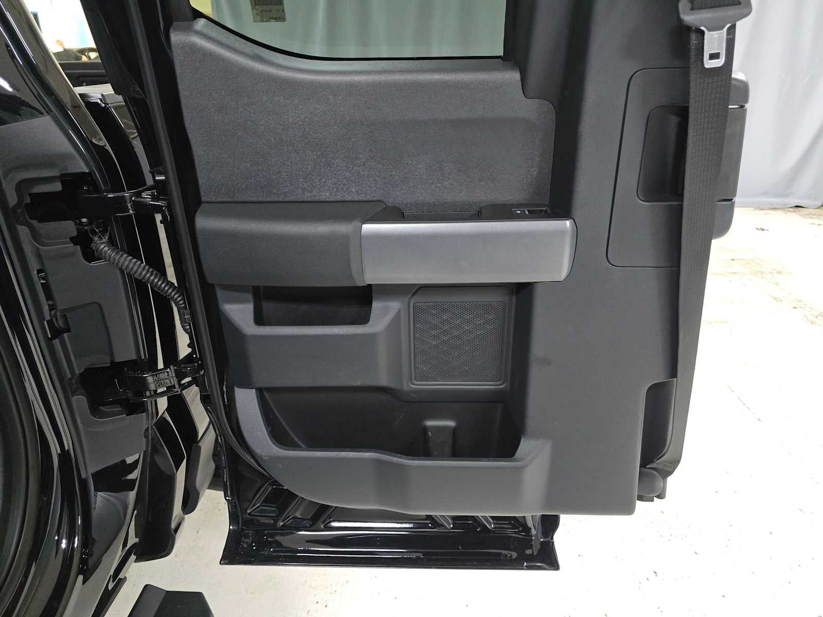 2023 Ford Super Duty F-350 SRW Pickup LARIAT