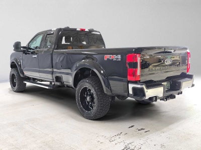 2023 Ford Super Duty F-350 SRW Pickup LARIAT